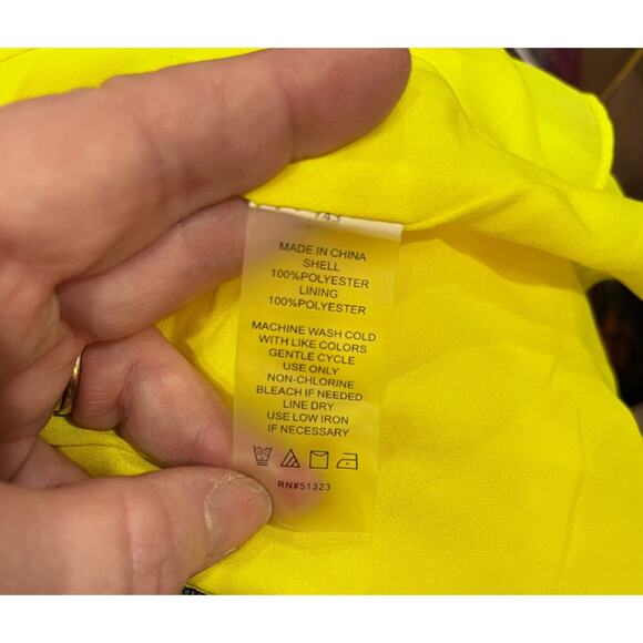 VINCE CAMUTO Citrus Splash Chiffon Frock‎ Ruffle Mini Dress Bright Lemon Med New - Picture 6 of 10